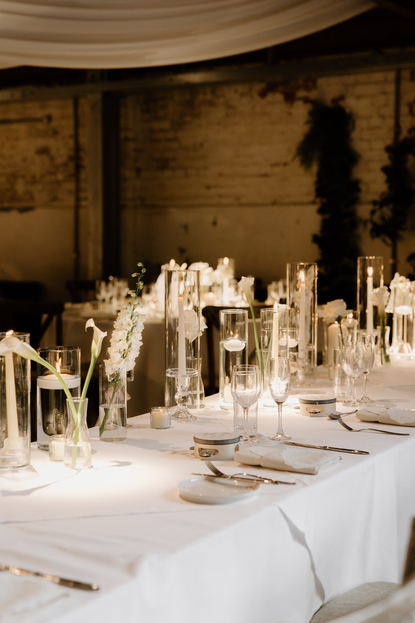 Elegant candlelit table styling by Extra Fleur