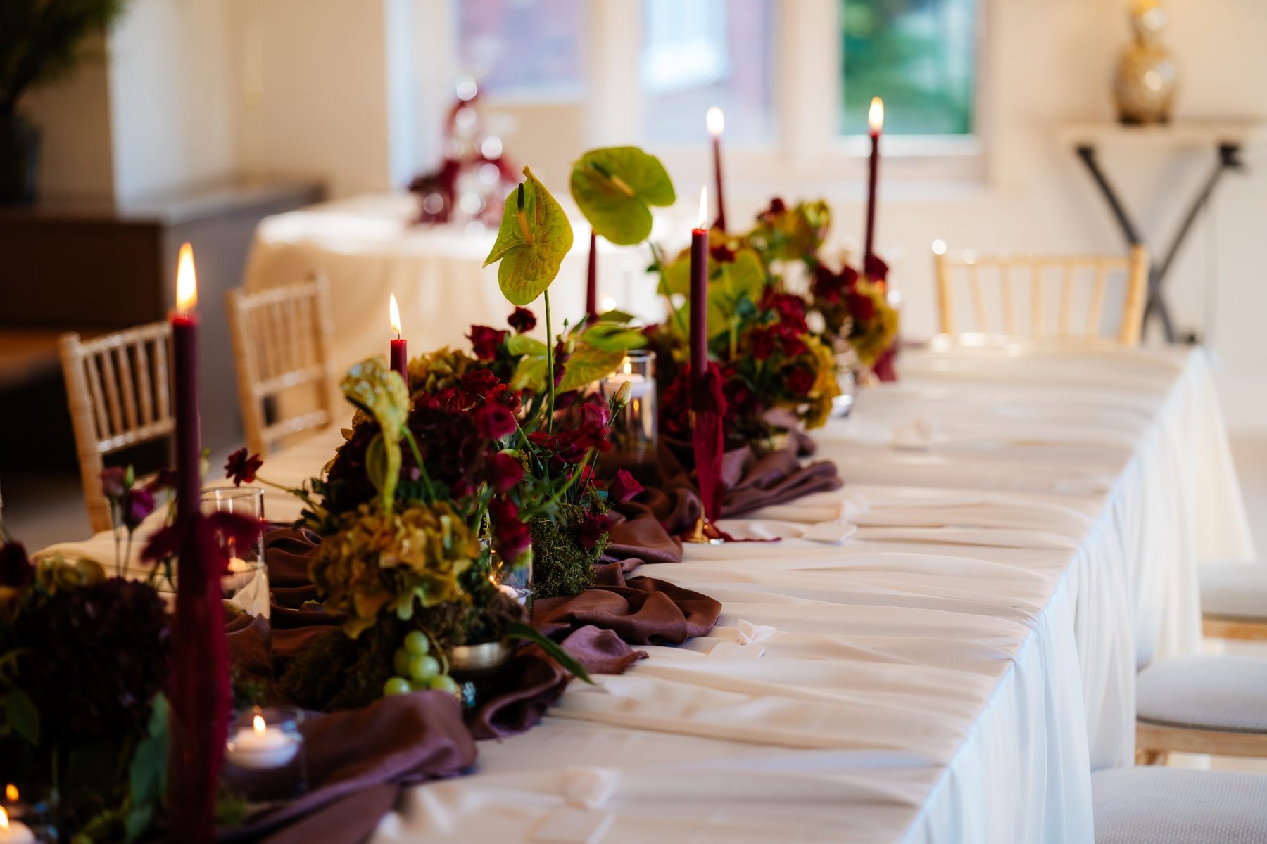 Elegant wedding floral styling by Extra Fleur