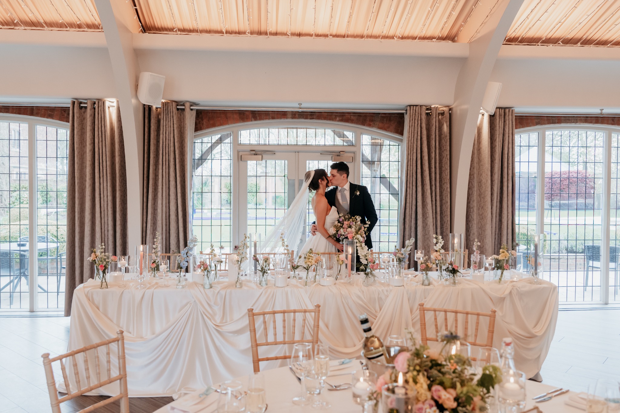 Extra Fleur wedding styling